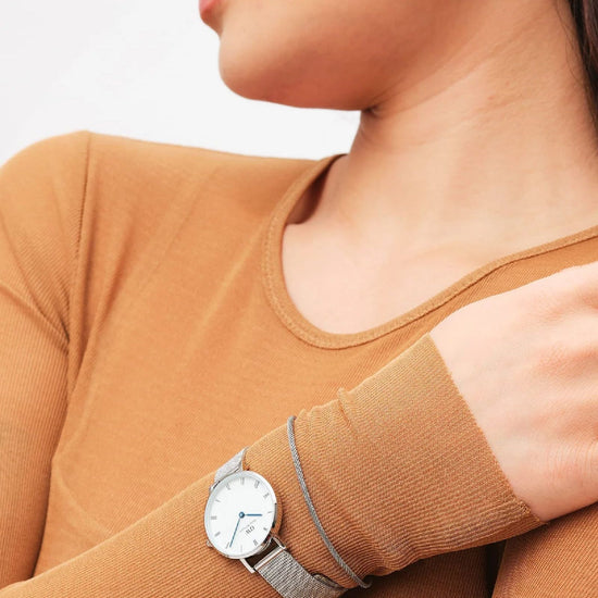 Orologio solo tempo donna Daniel Wellington Petite acciaio maglia Milano 28mm DW00100684-4