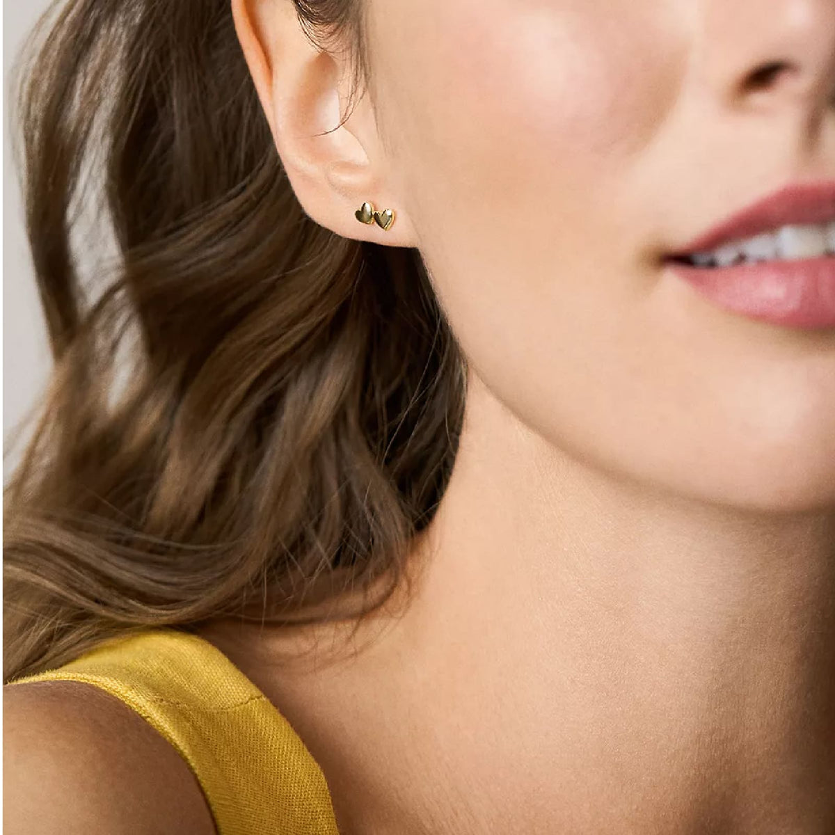 Orecchini lobo Fossil Sutton Heartbeat in ottone oro cuori MISURA UNICA