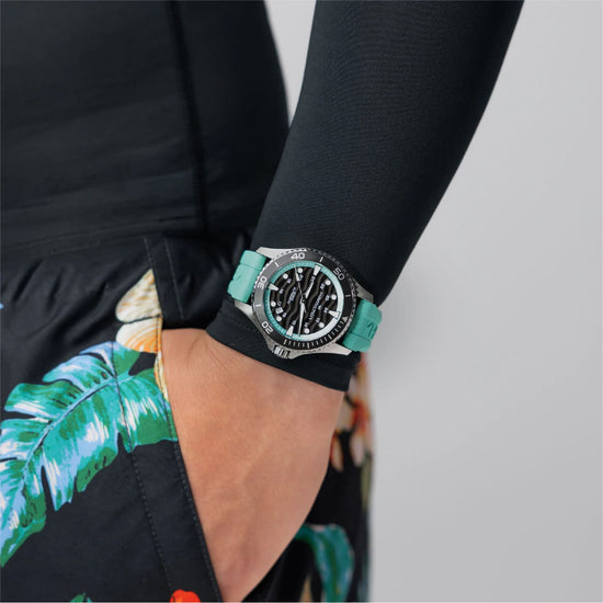 Orologio Hamilton Khaki Navy Scuba 40 mm verde acqua uomo MISURA UNICA