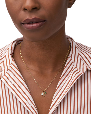 Collana della collezione Fossil Sadie da donna in acciaio oro con tre ciondolini: rettangolare, con cristallo verde e bianco JF04588710