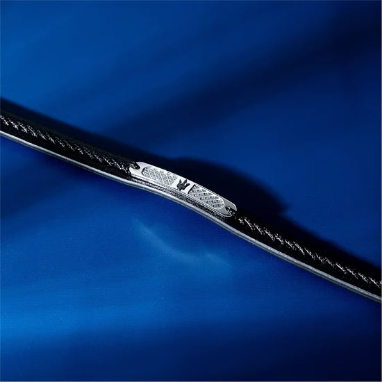 Bracciale Maserati pelle nera riciclata intrecciata e acciaio Regolabile 19-22 cm