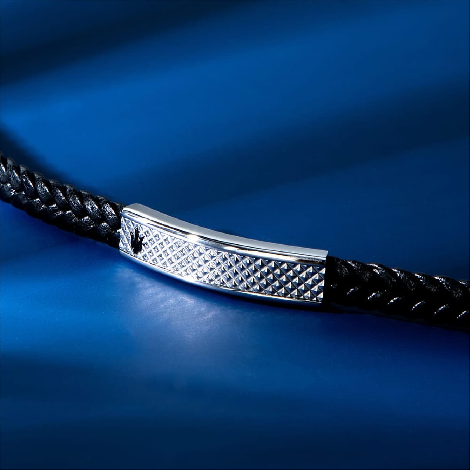 Bracciale Maserati uomo in pelle riciclata e acciaio lavorato Regolabile 19-22,6 cm
