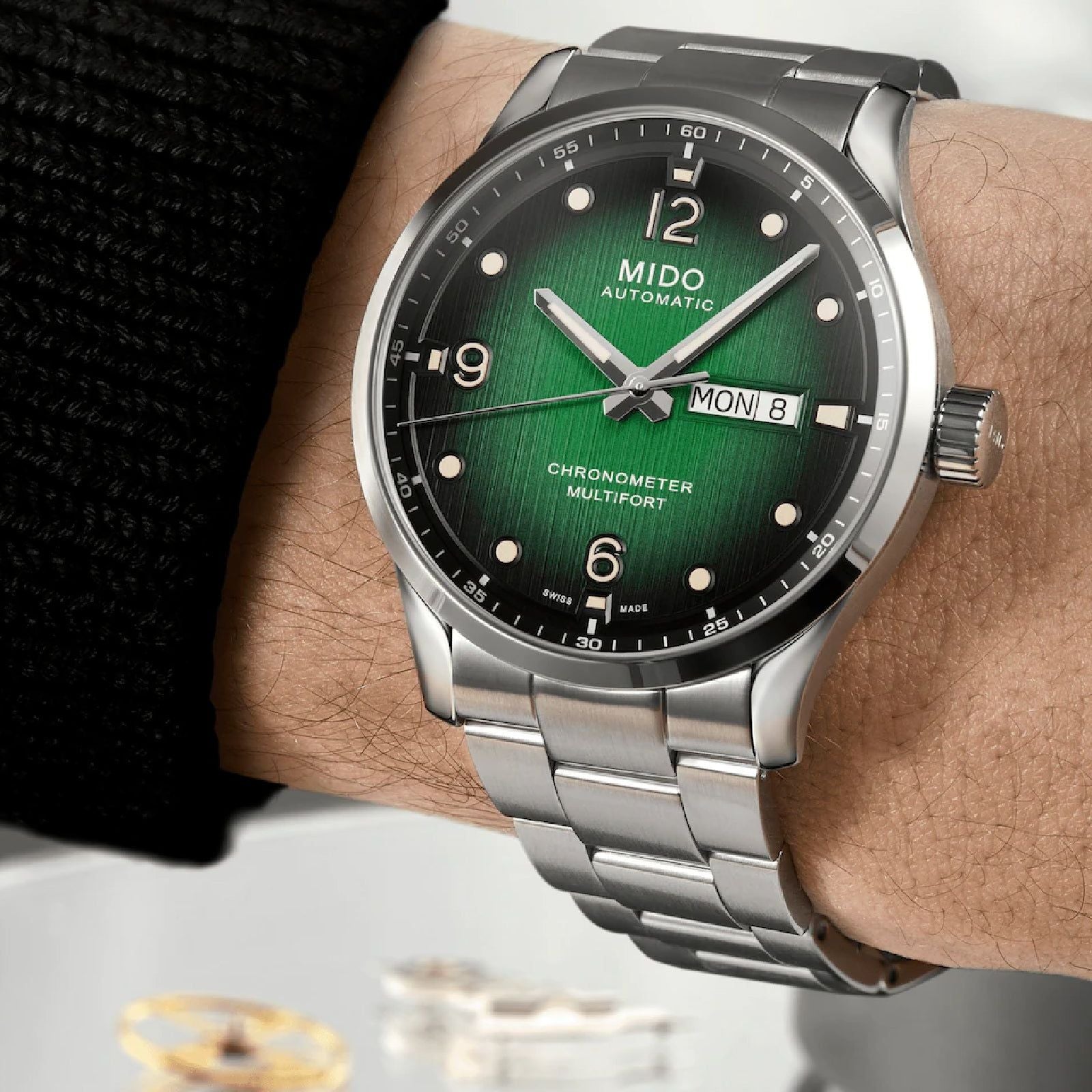 Orologio crono auto Mido Multifort uomo acciaio quadrante verde datario riserva 80H M0384311109700-4