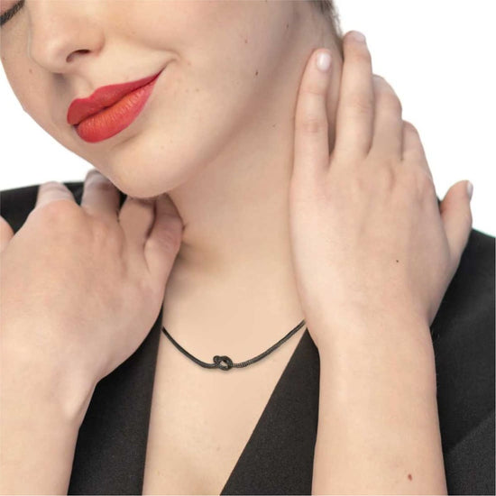 Collana Marlù in acciaio pvd nero con nodo e catena foxtail MISURA UNICA
