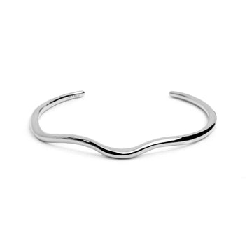 Bracciale rigido in acciaio con forma organica diamentro 6 cm