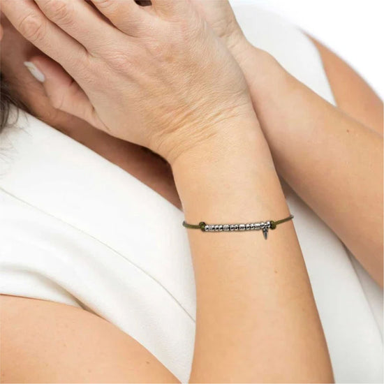 Bracciale regolabile Marlù in acciaio con cordino verde REGOLABILE