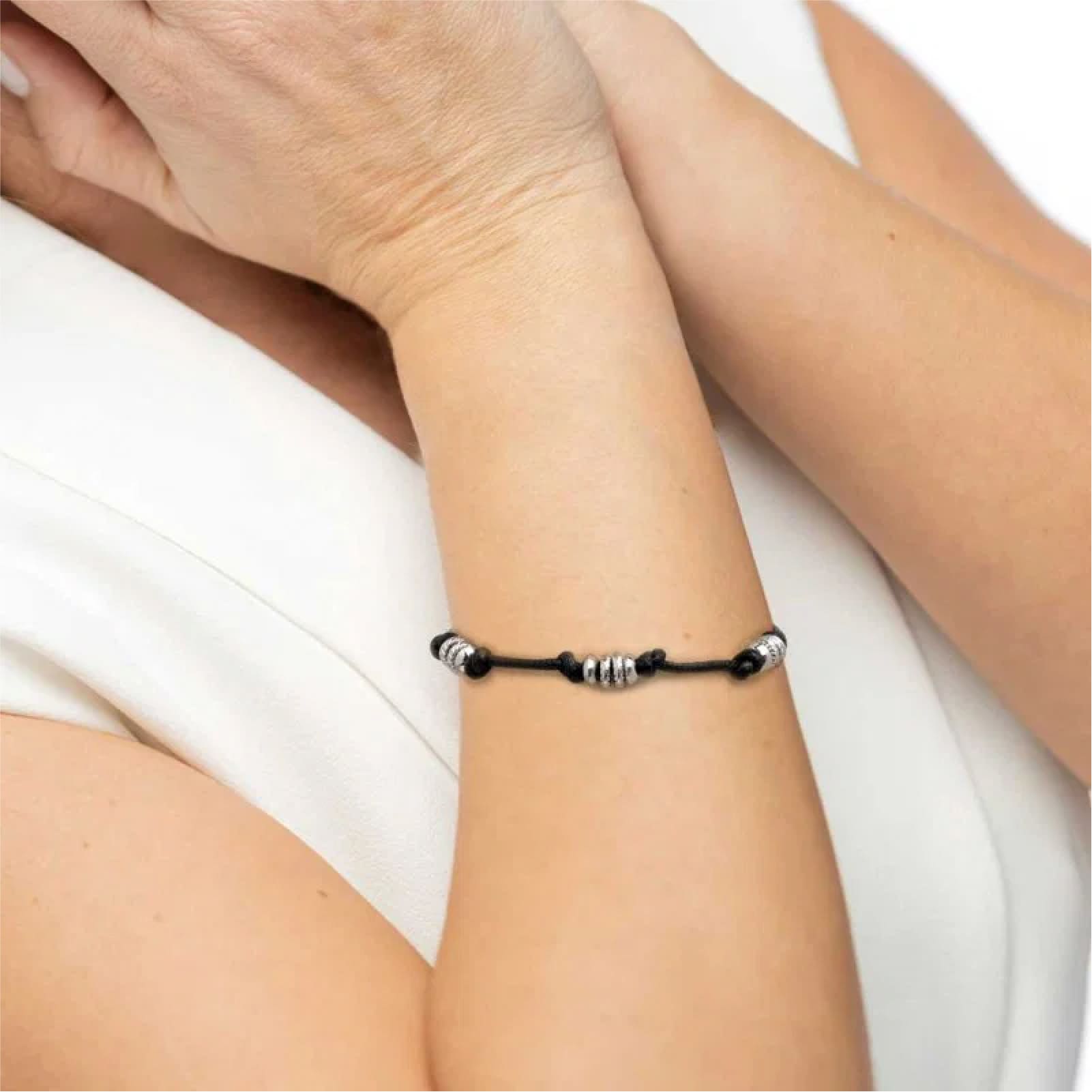 Bracciale regolabile Marlù in acciaio con cordino nero REGOLABILE