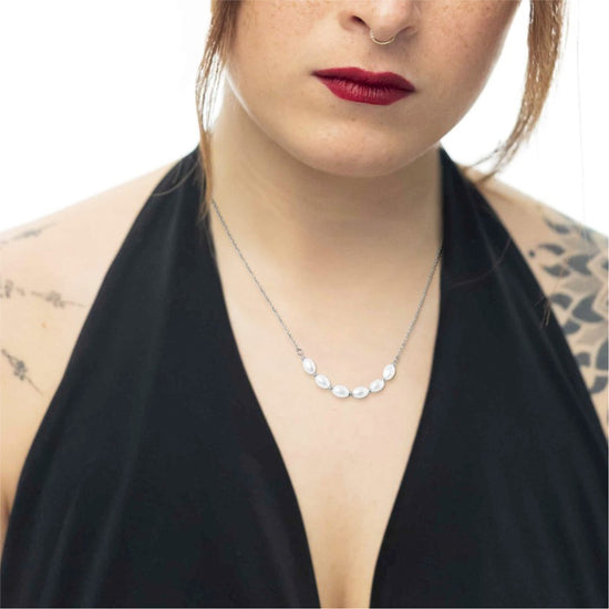 Collana girocollo da donna Marlù in acciaio rodiato con perle MISURA UNICA