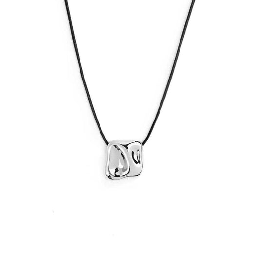 Collana Marlù con cordino nero e pendente quadrato in acciaio MISURA UNICA