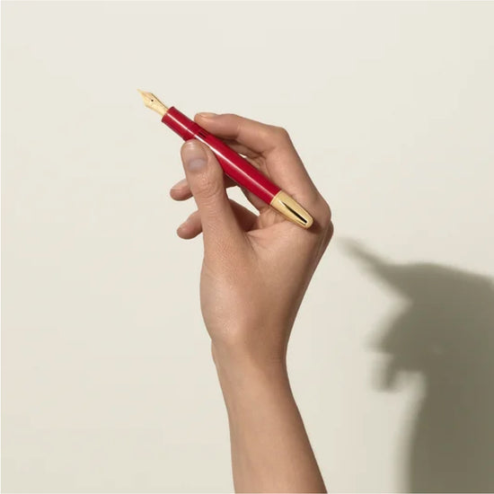 Penna stilografica Montblanc di colore rosso e oro unisex MB.131359