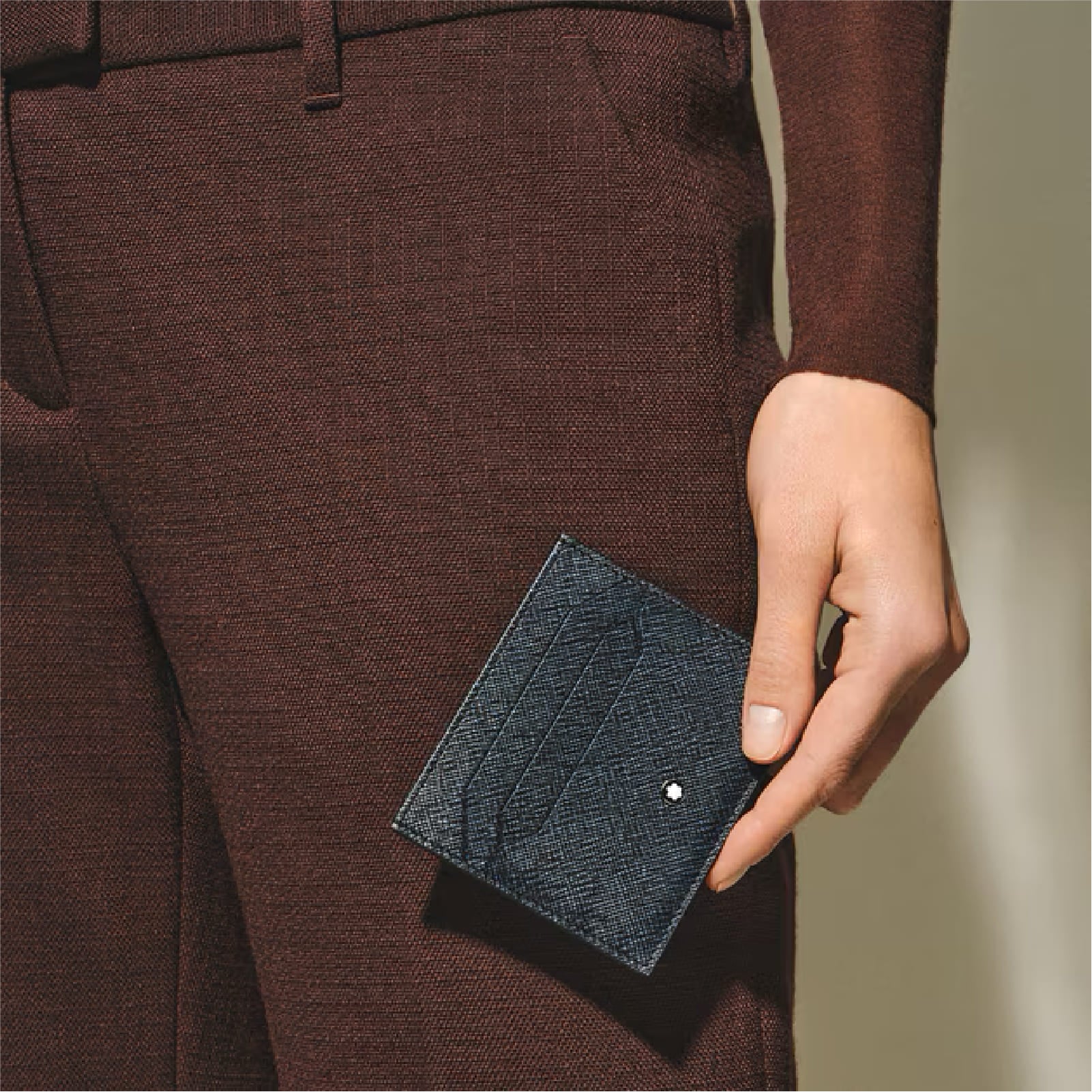 Porta carte Montblanc pelle sartoriale goffrata blu e nero MISURA UNICA