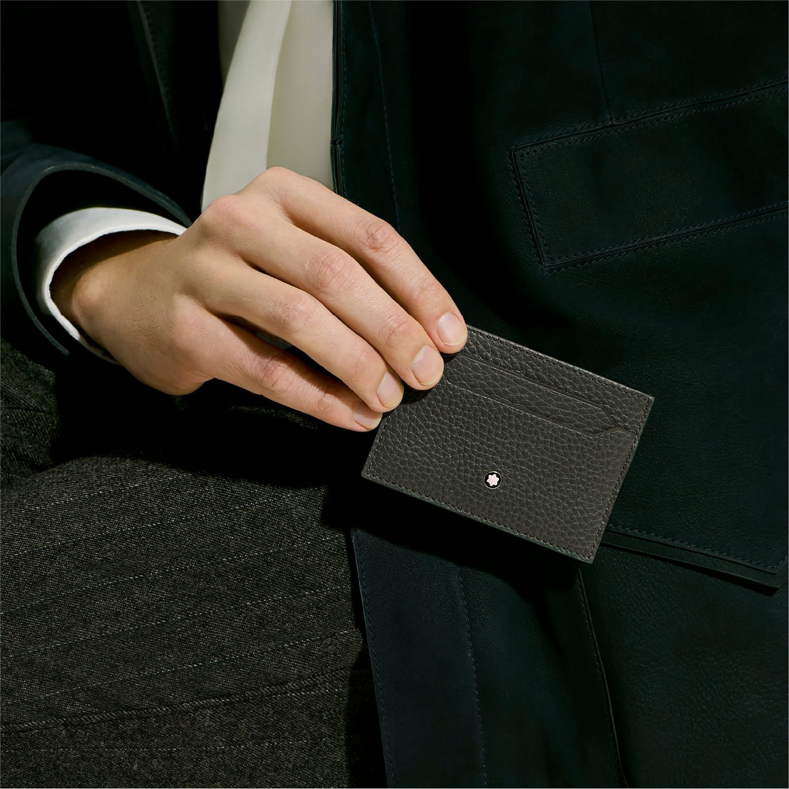 Portacarte Montblanc 5 tasche in pelle grigia con grana MISURA UNICA