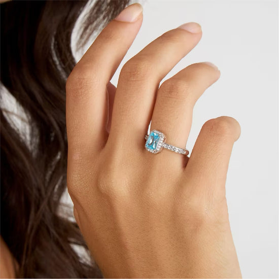 Anello Morellato Tesori in argento e zirconi azzurro e bianco 12