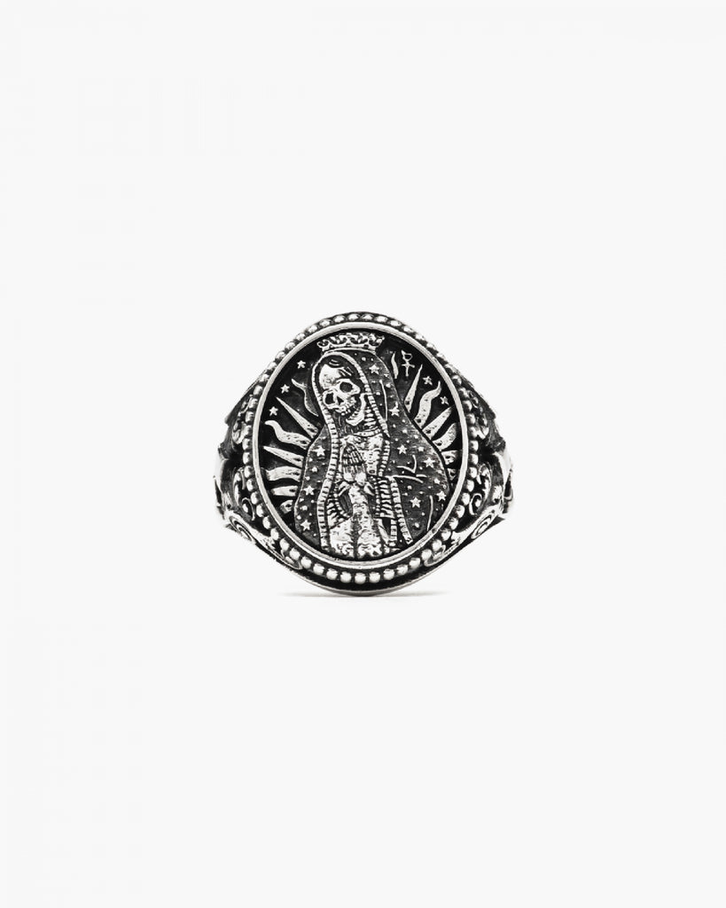 Anello chevalier della collezione Nove25 Traditional unisex in argento 925 brunito lucido con la Santa Muerte intarsiata N25ANE00157