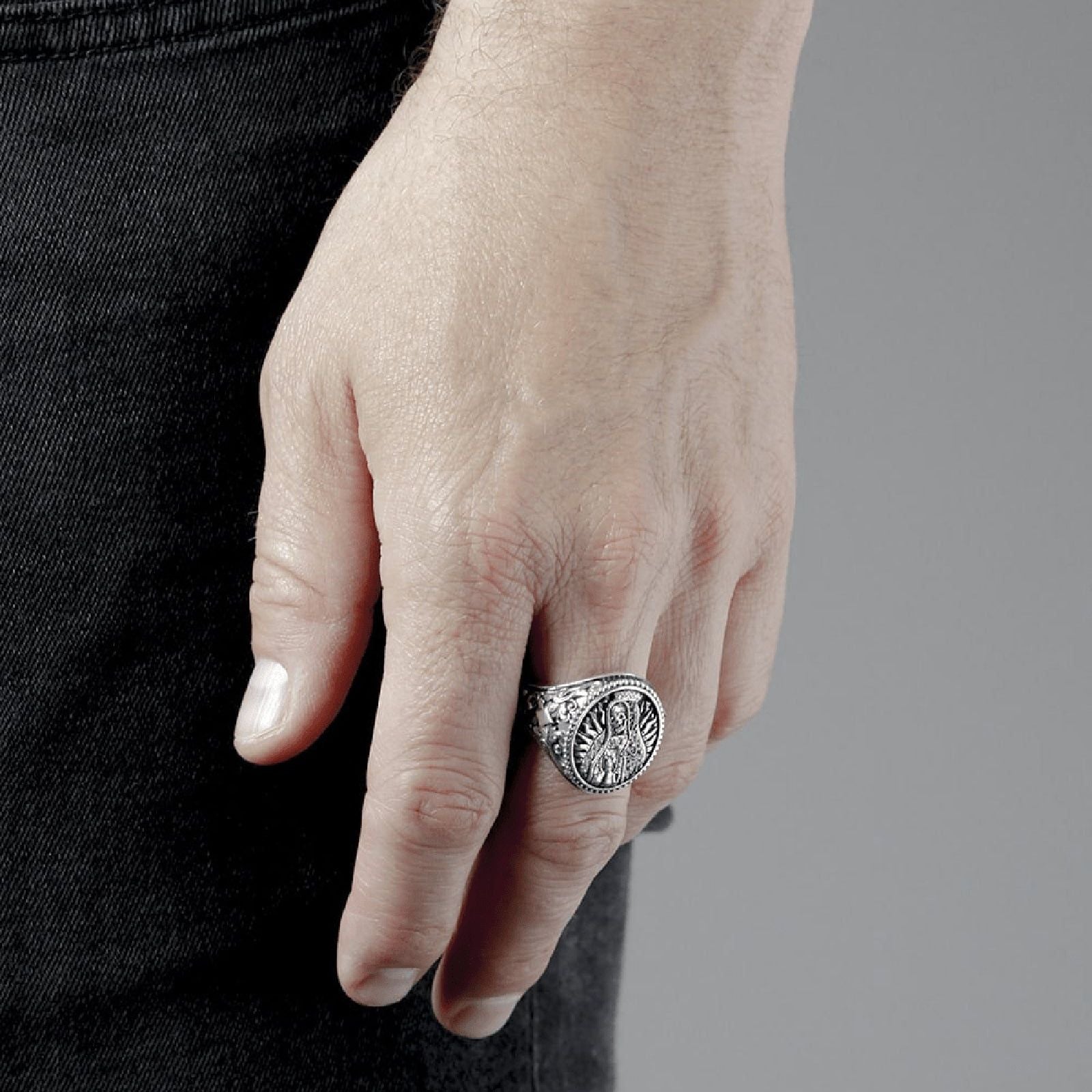Anello chevalier Nove25 Traditional unisex in argento con Santa Muerte N25ANE00157-3