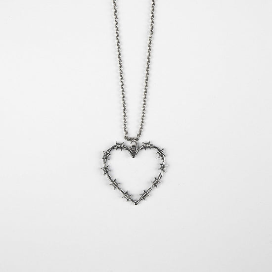 Collana Nove25 Filo Spinato unisex in argento con cuore filo spinato N25COL00298-O-S-1