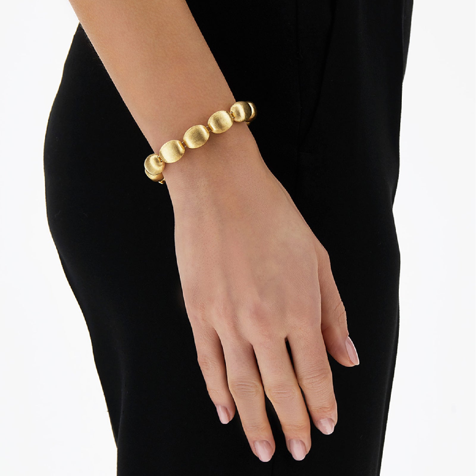 Bracciale Nanis in oro giallo 18kt con elementi ovali 19 cm