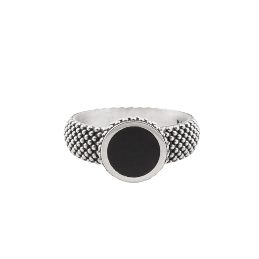 Anello puntinato NOVE25 in argento con onice nera 22