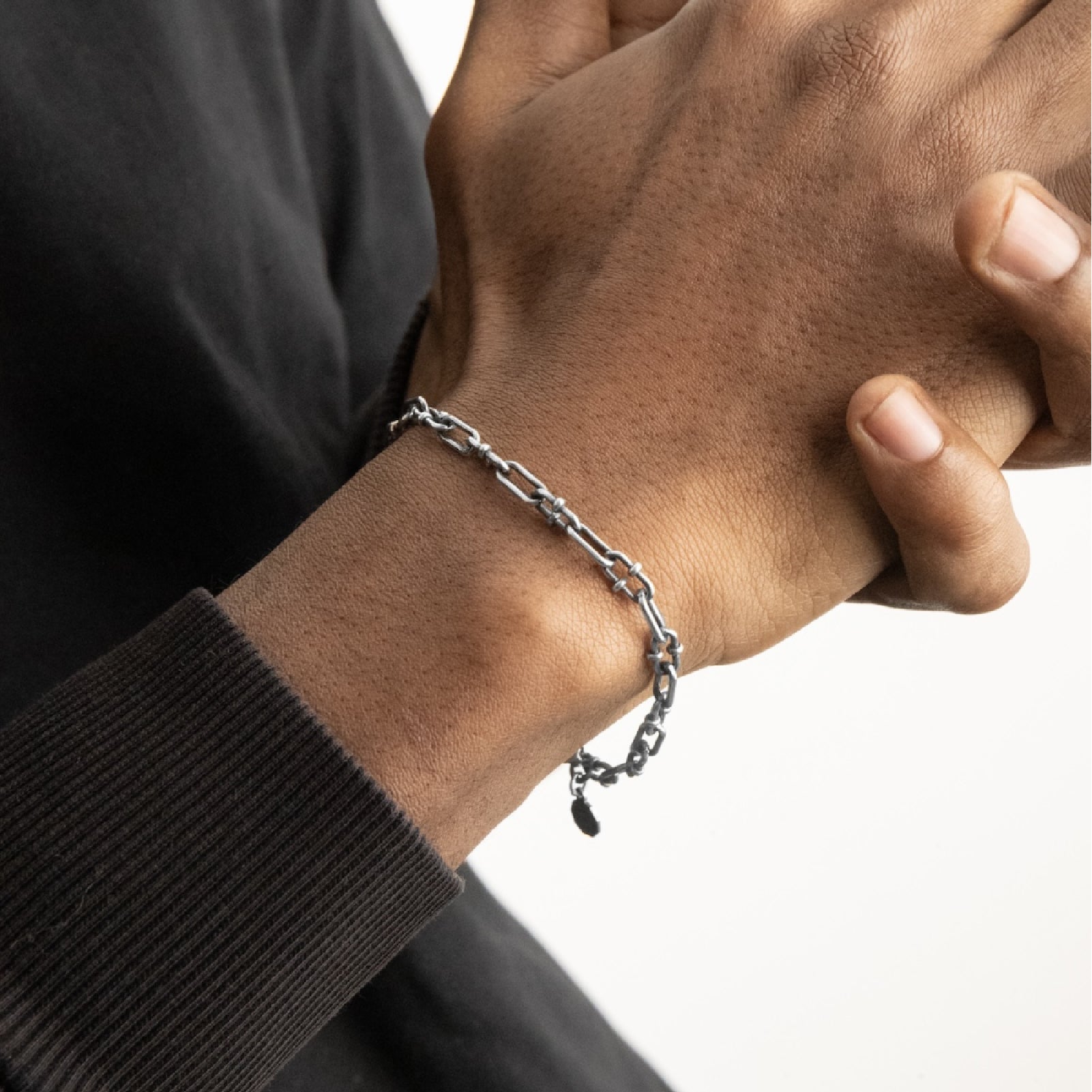 Bracciale NOVE25 in argento con catena a maglie ovali 20 cm