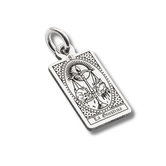 Ciondolo Nove25 in argento con carta tarocchi La Giustizia MISURA UNICA