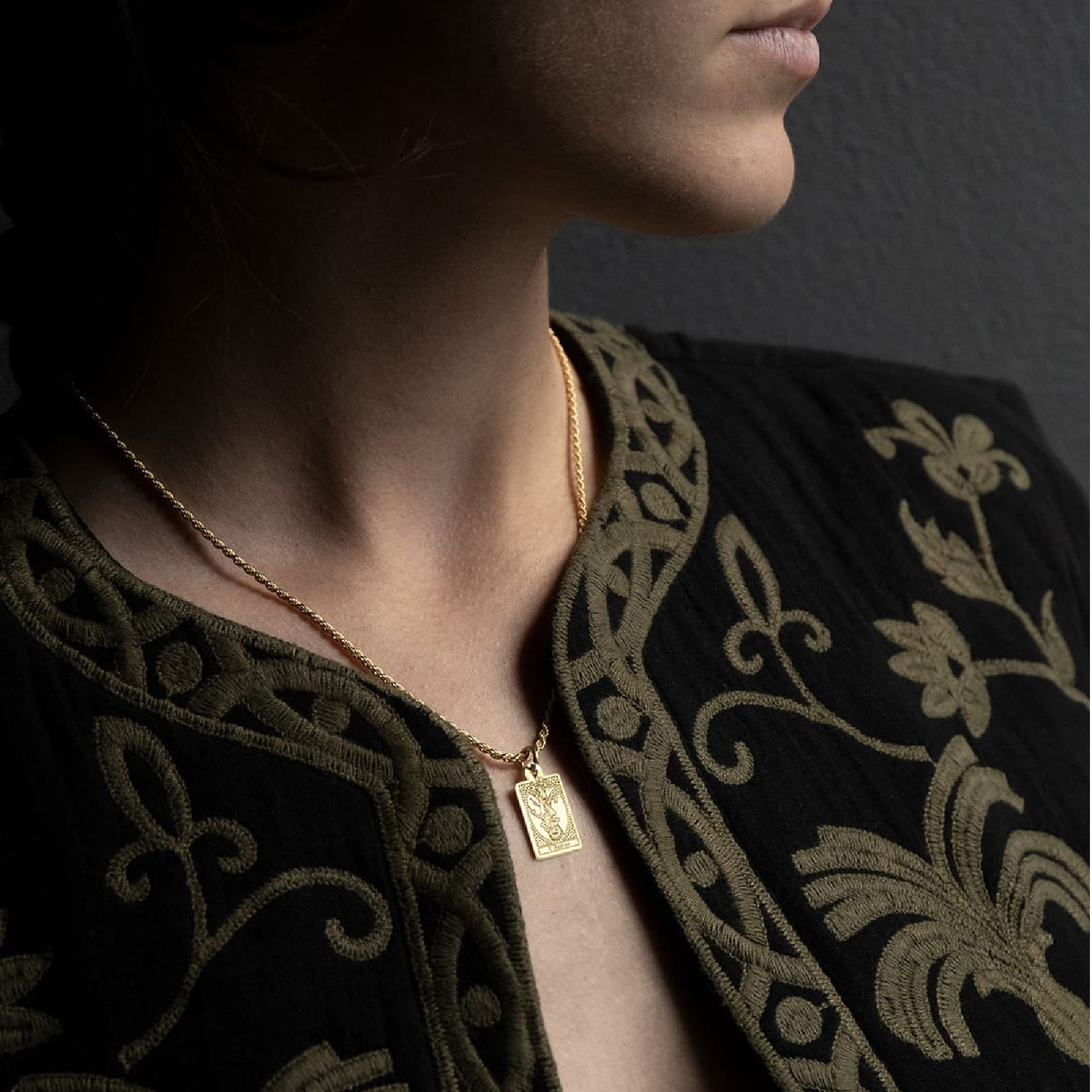 Ciondolo Nove25 in argento dorato carta tarocchi La Fortuna MISURA UNICA