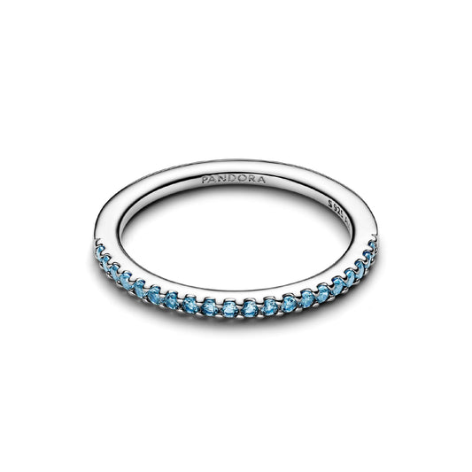 Anello Pandora in argento con fascia sottile e zirconi azzurri 12