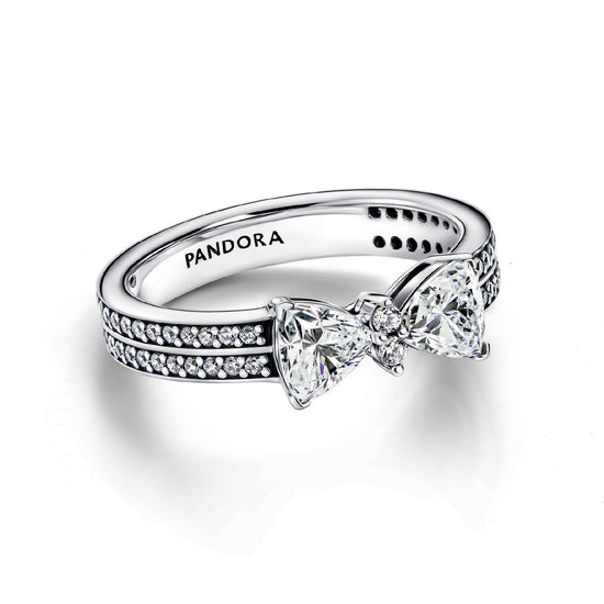 Anello Pandora in argento con zirconi bianchi a fiocco 8