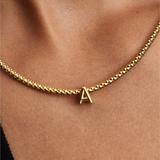 Charm Pandora in argento lettera A piccola placcata oro 14k MISURA UNICA
