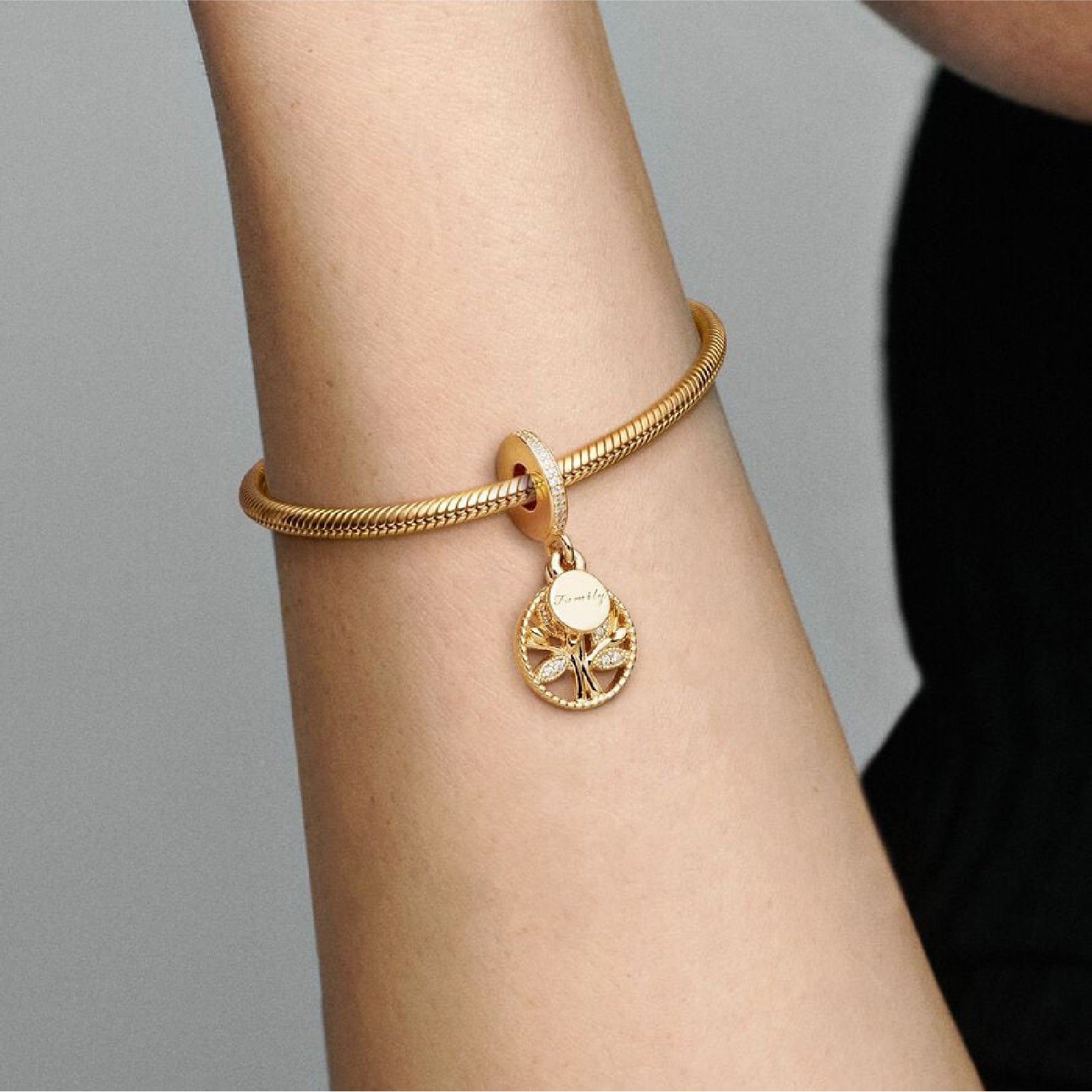 Charm Pandora Albero della Famiglia con placcatura oro 14kt