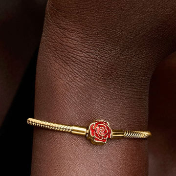 Bracciale Pandora in argento dorato con fiore rosso in vetro