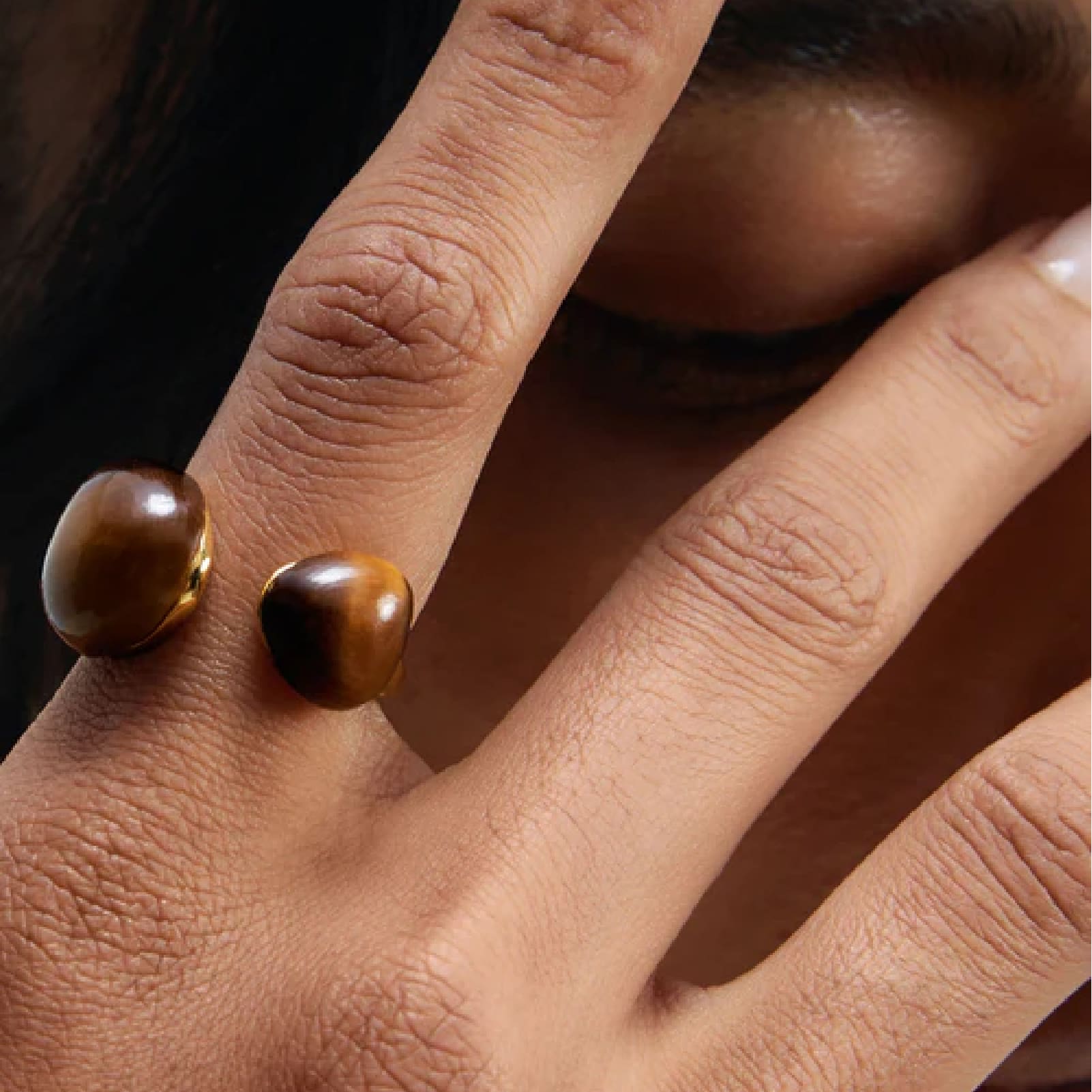 Anello PDPAOLA Tiger Eye Gravity placcato oro 18kt con quarzo 12