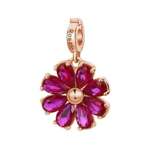 Charm della collezione Rosato Storie da donna in argento 925 rosé impreziosito da cubic zirconia rubino a forma di fiore RZLE067