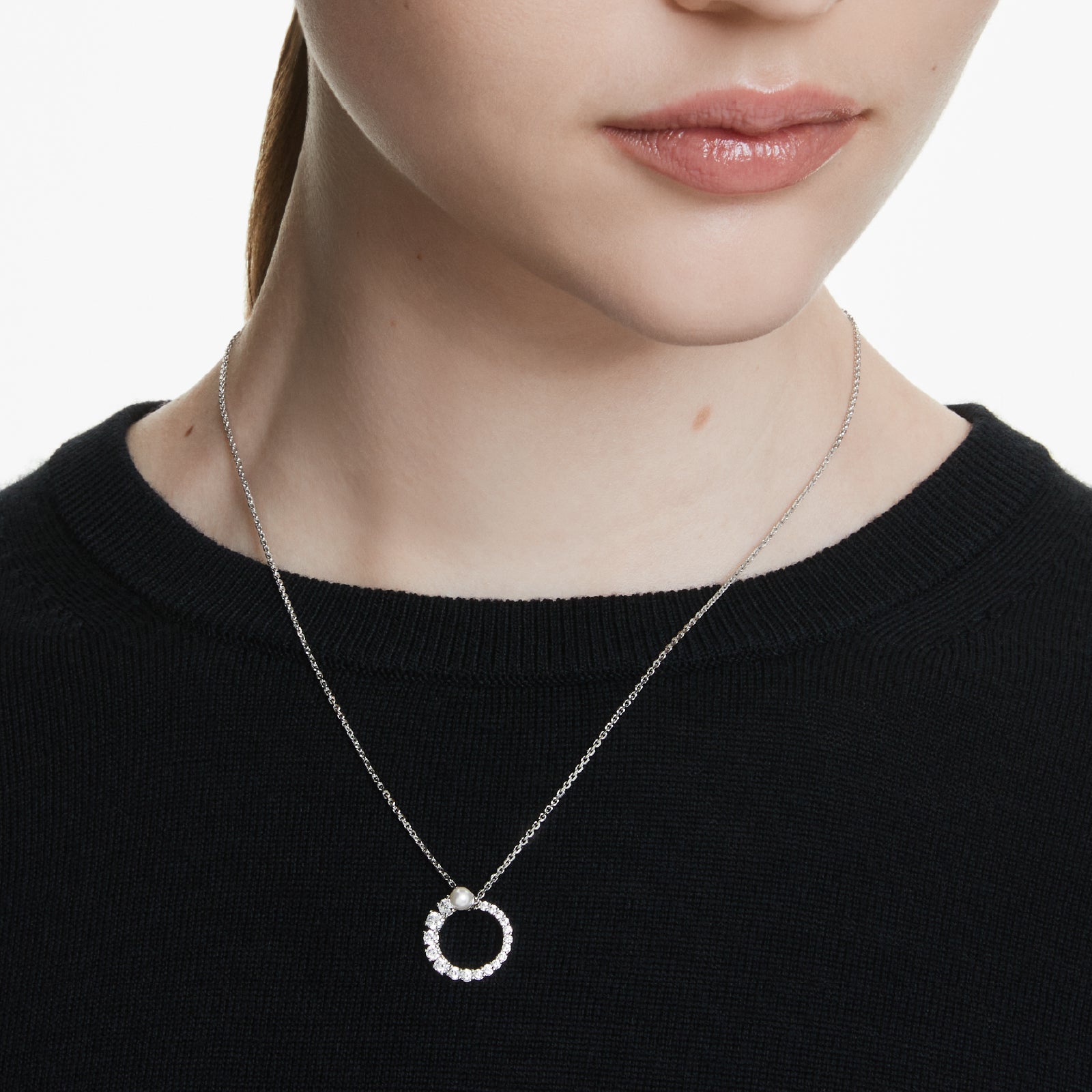 COLLANA PENDENTE SWAROVSKI PLACCATA IN RODIO CON PERLA E ZIRCONI S.5688751