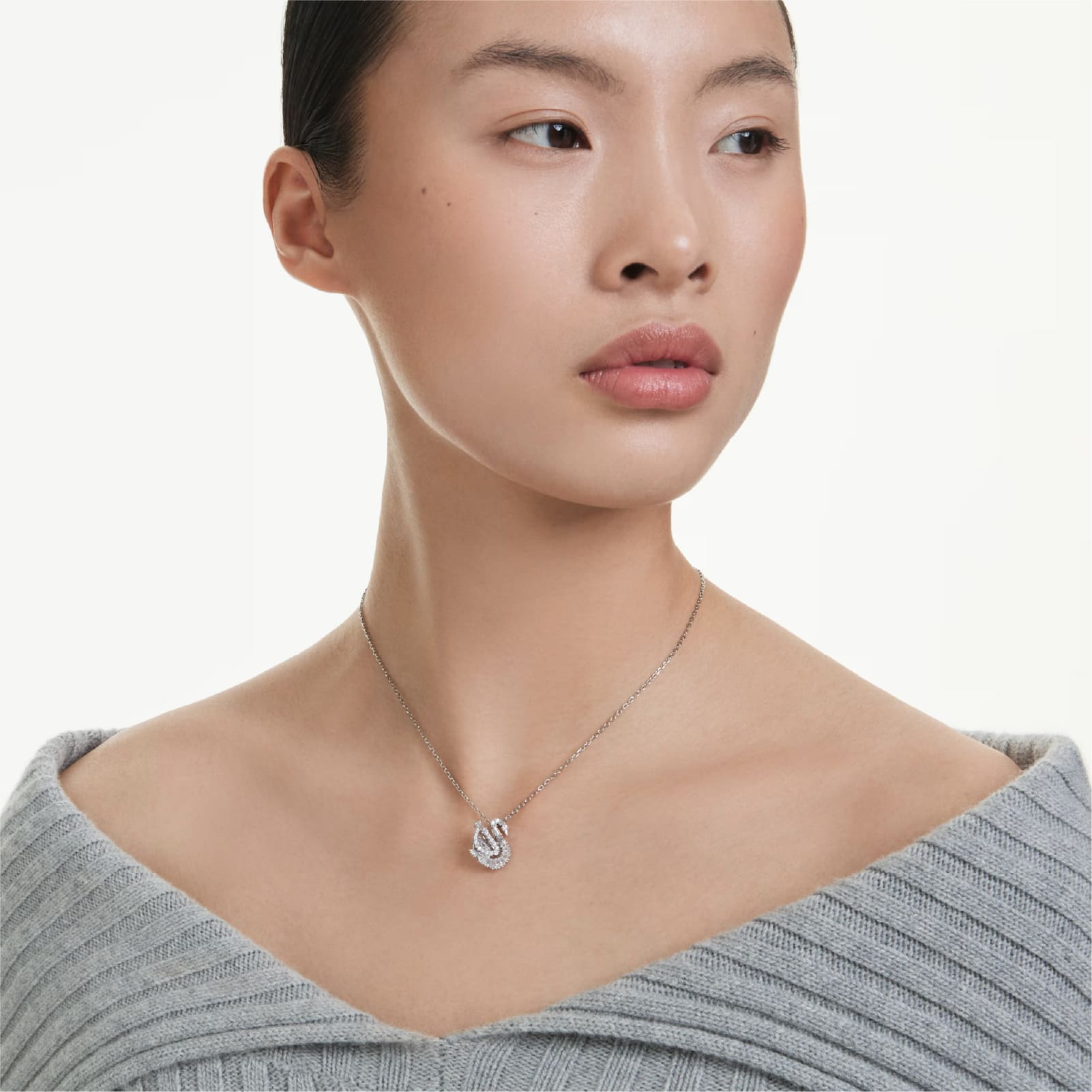 Collana con pendente Swarovski rodiato con cigno di cristalli MISURA UNICA