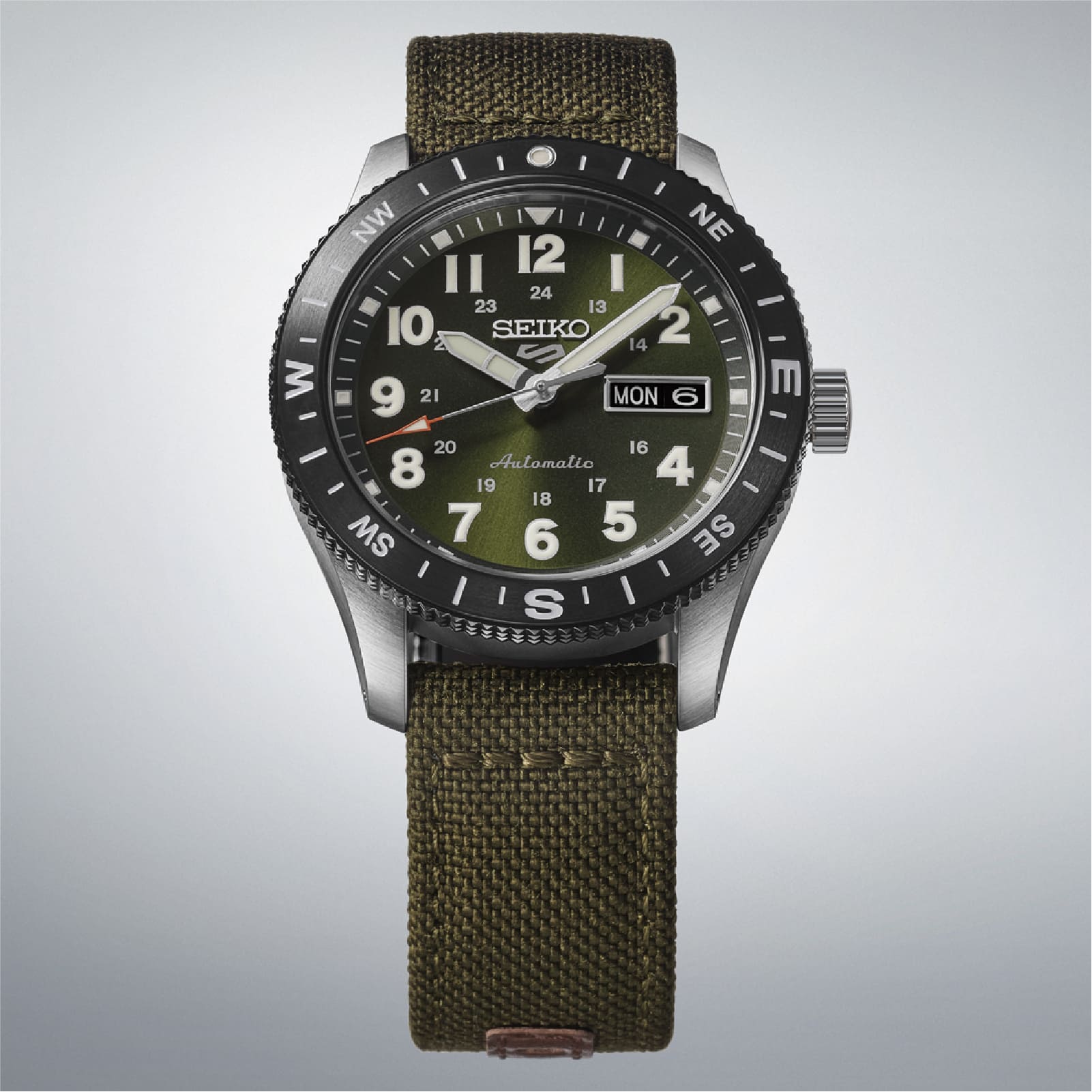 Orologio Seiko 5 Sports Auto in acciaio e quadrante verde MISURA UNICA