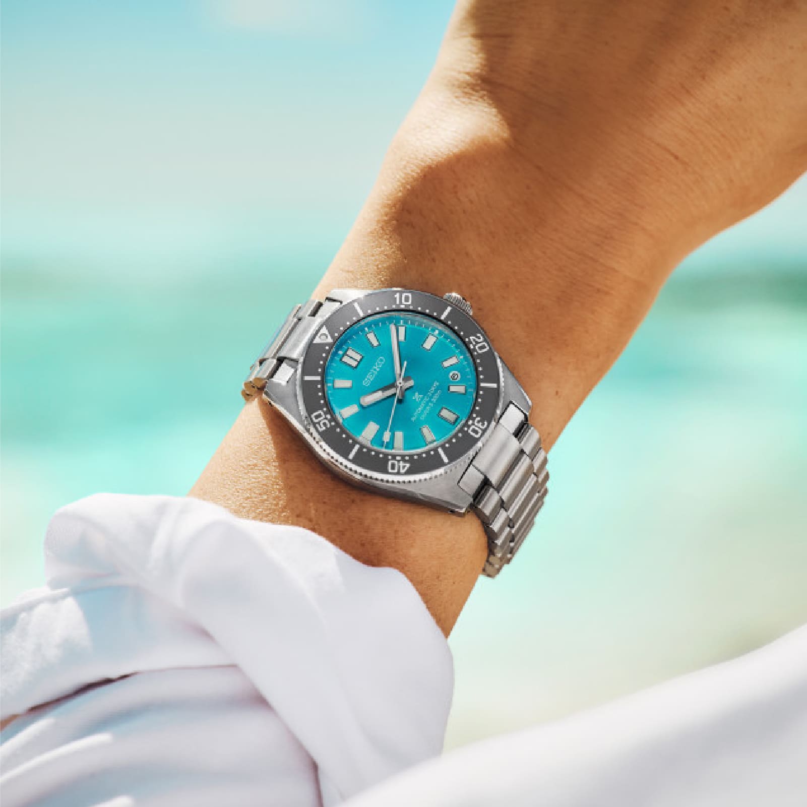 Orologio solo tempo Seiko con quadrante blu brillante MISURA UNICA