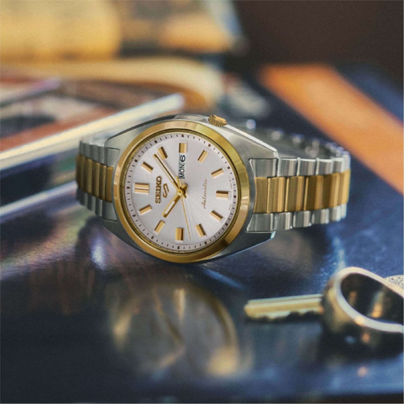 Orologio automatico Seiko 5 Sport quadrante argento da donna MISURA UNICA