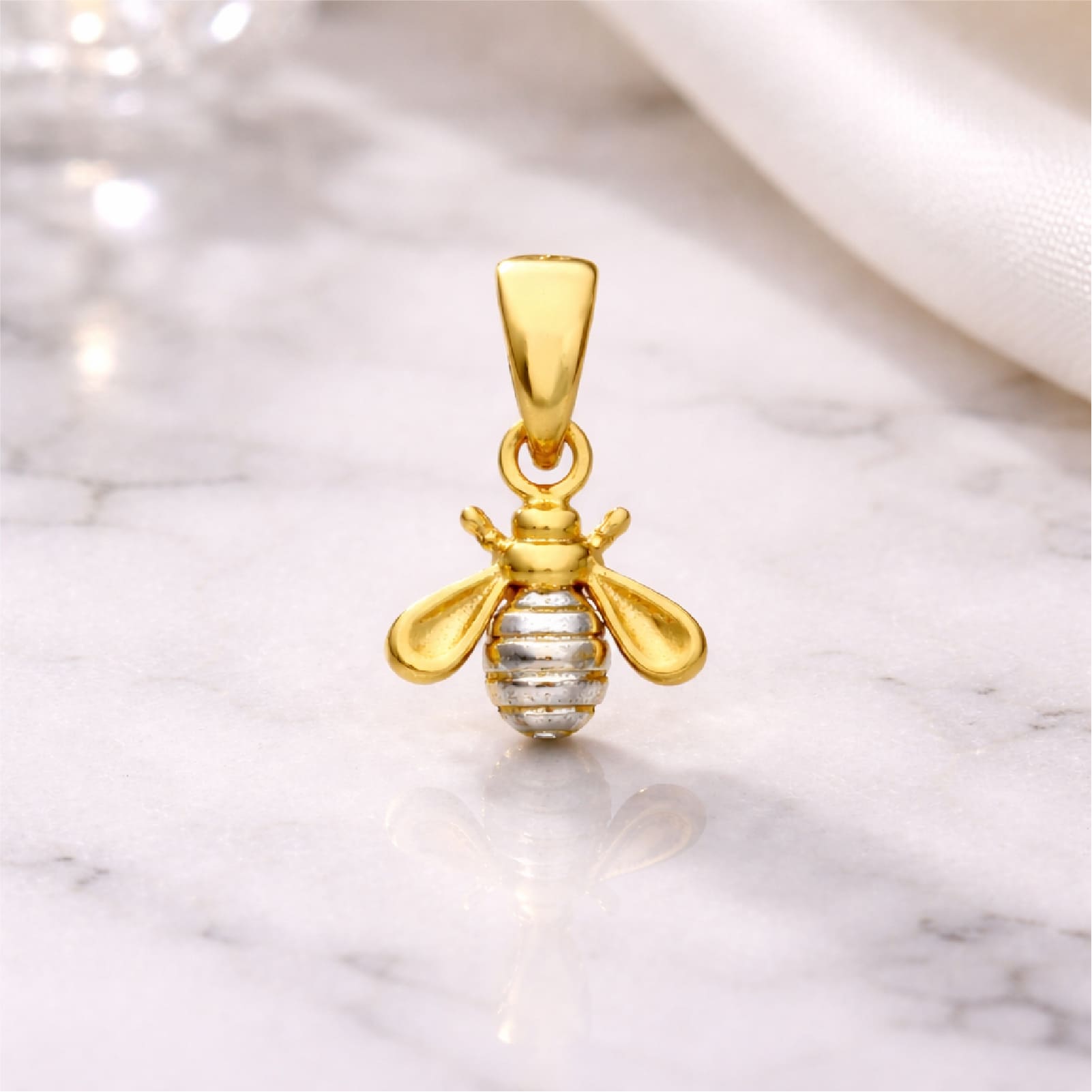 Ciondolo Joy Gioielli oro giallo e bianco 18 kt a forma di ape MISURA UNICA
