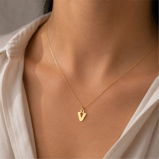 Ciondolo Joy Gioielli in oro giallo 9kt a forma di lettera V MISURA UNICA