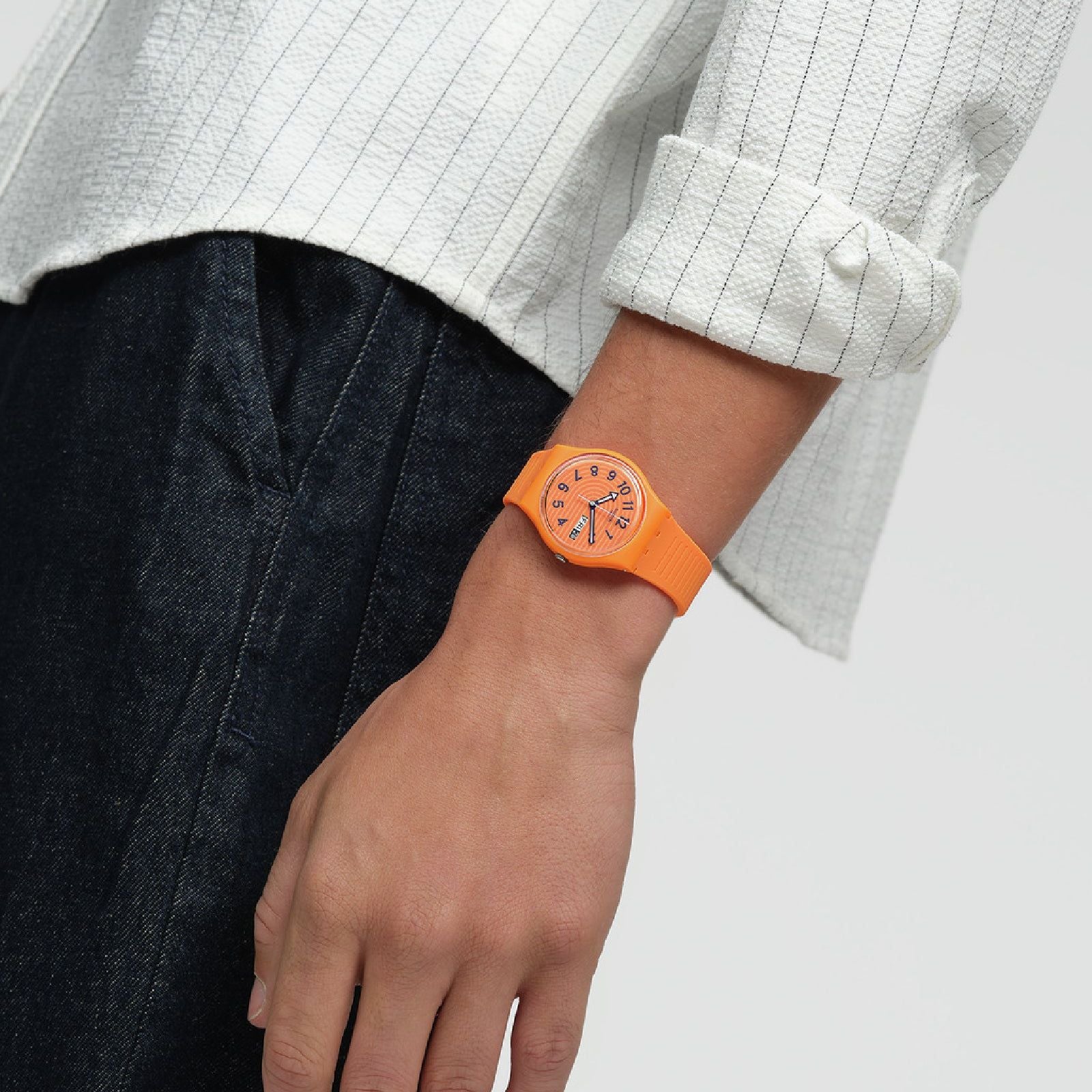 Orologi unisex Swatch Essentials cassa biologica cinturino in silicone arancione 34mm SO28O703-5