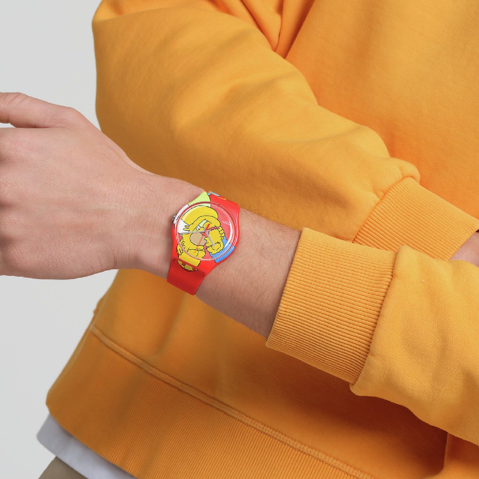 Orologio unisex Swatch The Simpson Marge e Homer silicone rosso cassa 41mm SO29Z120-4