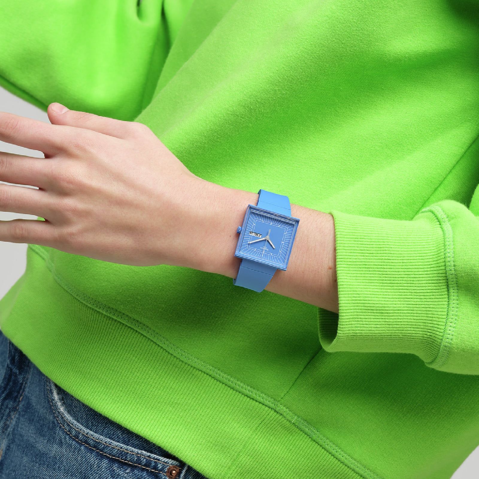 Orologio unisex Swatch What if? cassa quadrata in bioceramic blu 41,8mm SO34S700-5