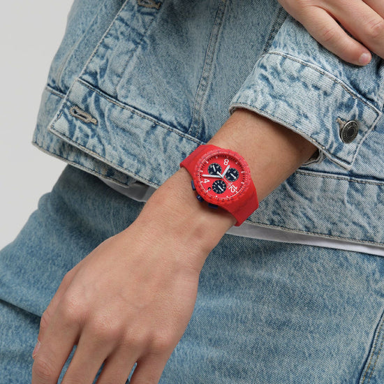 Orologio crono uomo Swatch Essentials in plastica e silicone rosso 42mm SUSR407-4