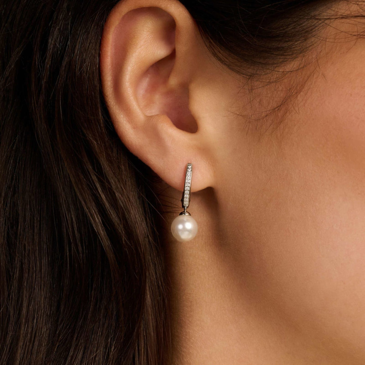 Orecchini cerchio Ti Sento in argento zirconi e perla 8mm MISURA UNICA