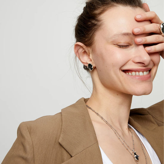 Orecchini Uno de 50 lega metallica argento e cristallo nero MISURA UNICA