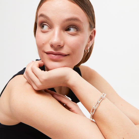 Bracciale catena UNO de 50 metallo rodiato con maglie grandi 16 cm
