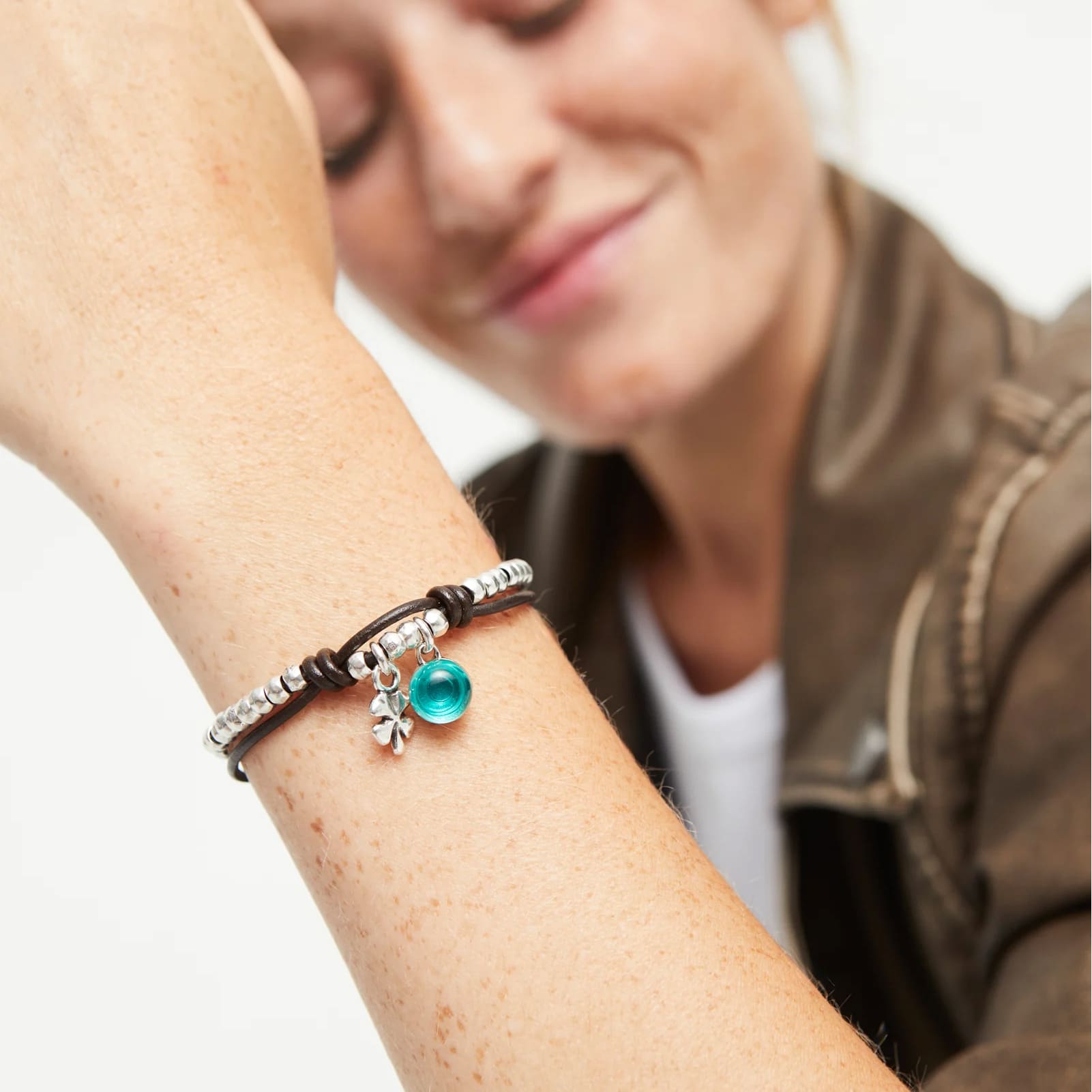 Bracciale Uno de 50 Ser Fascinante quadrifoglio e vetro verde 15 cm