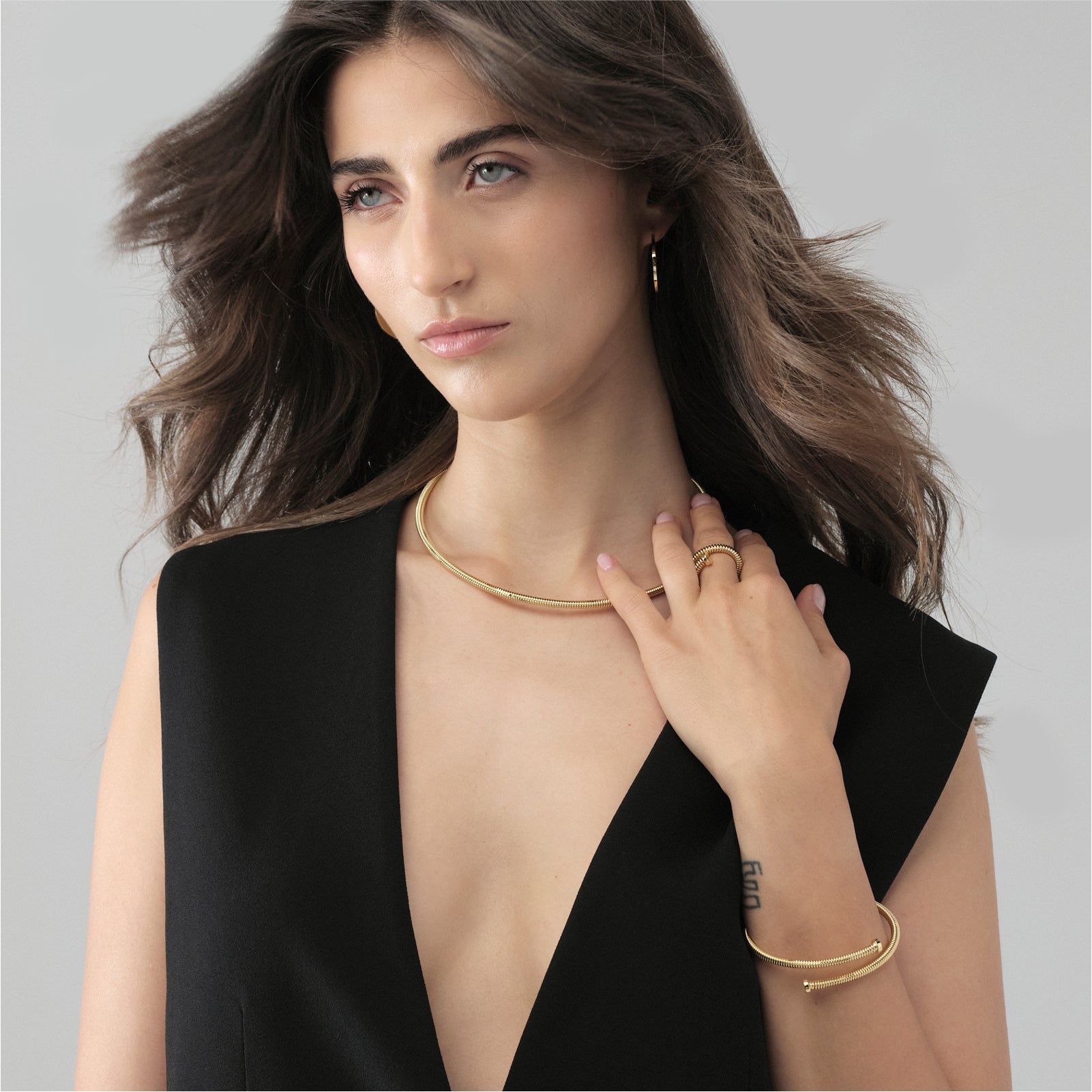 Collana girocollo donna Unoaerre in bronzo dorato a catena MISURA UNICA