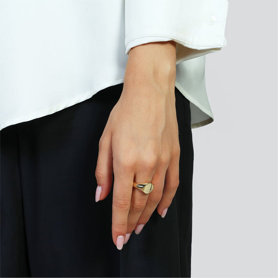 Anello chevalier Unoaerre da donna in bronzo dorato REGOLABILE