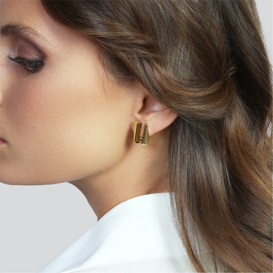 Orecchini mini geometrici Unoaerre Dinamica in bronzo dorato MISURA UNICA